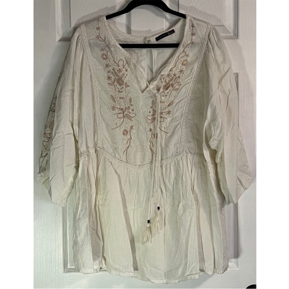 Black Tape Cream Embroidered Tunic